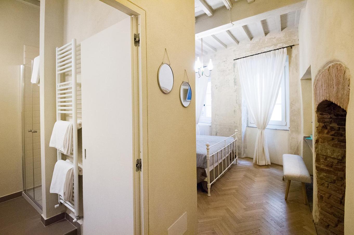 Il Piccolo Cavour Charming House B&B Ареццо Экстерьер фото